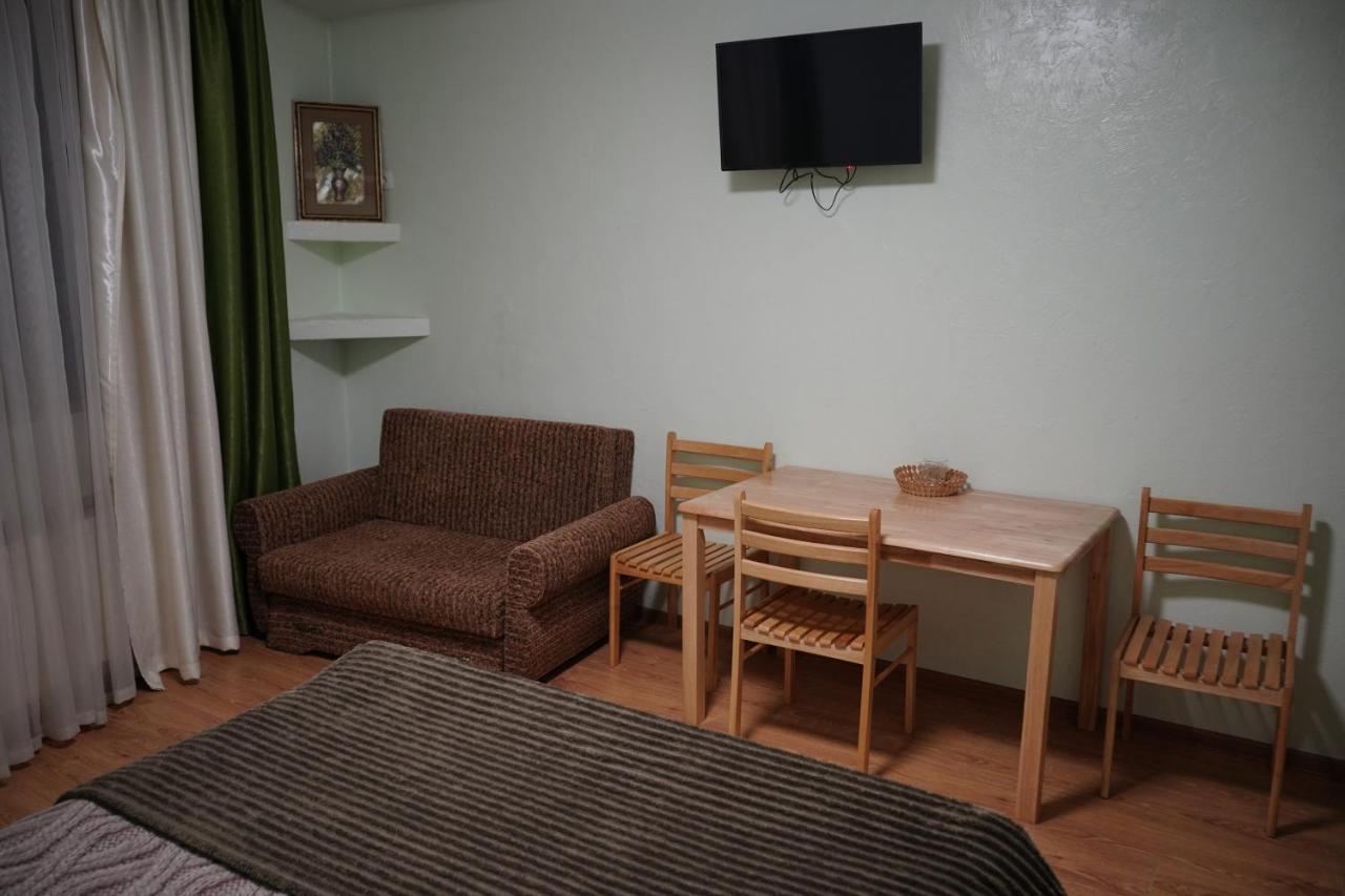 Girskiy Prutets Bukowel Exterior foto