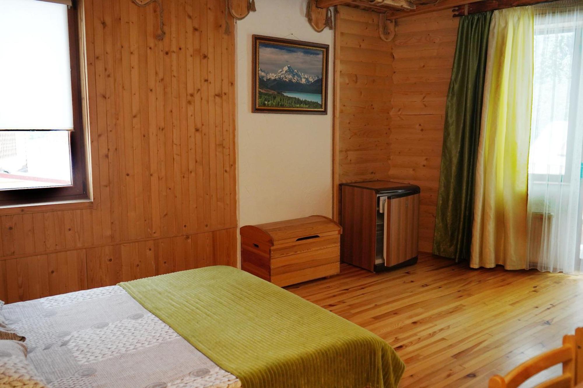 Girskiy Prutets Bukowel Exterior foto